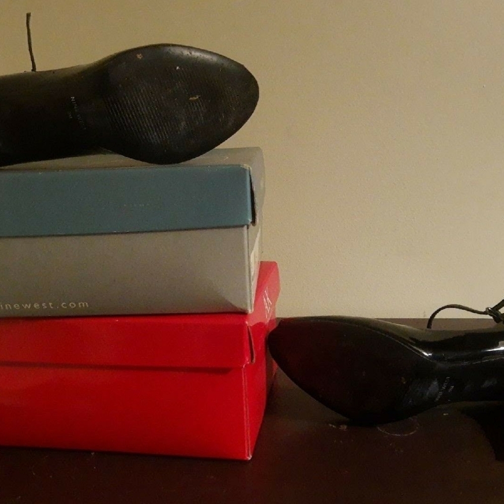 NineWest ‘NW Carlen’ Patent Leather Peep Toe Heels - Picture 7 of 8